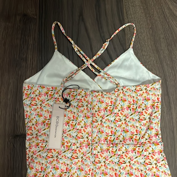 NWT 🌸 BCBGeneration 🌺 Floral Print Sleeveless Faux Wrap Mini Dress - size 4 - Picture 7 of 8
